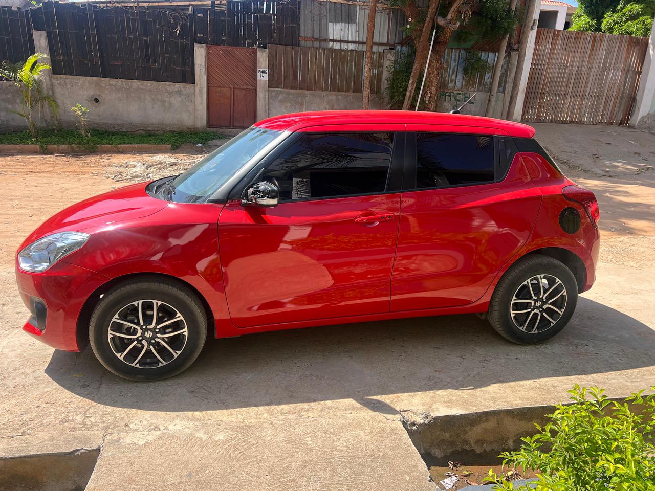 SUZUKI SWIFT