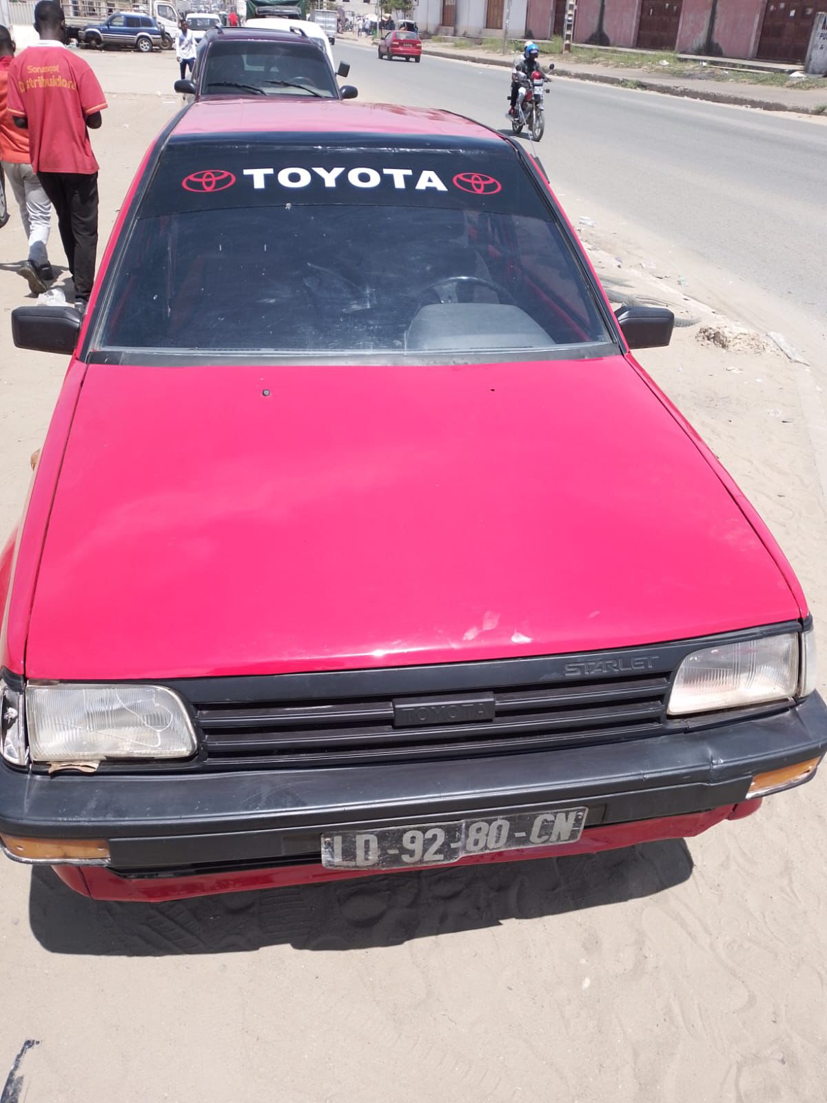 TOYOTA STARLET