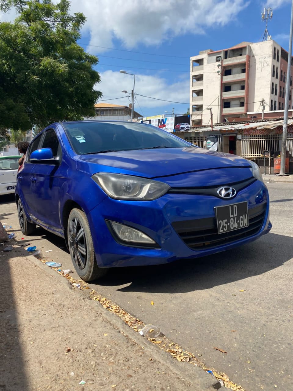 *HYUNDAI I20 1.6*