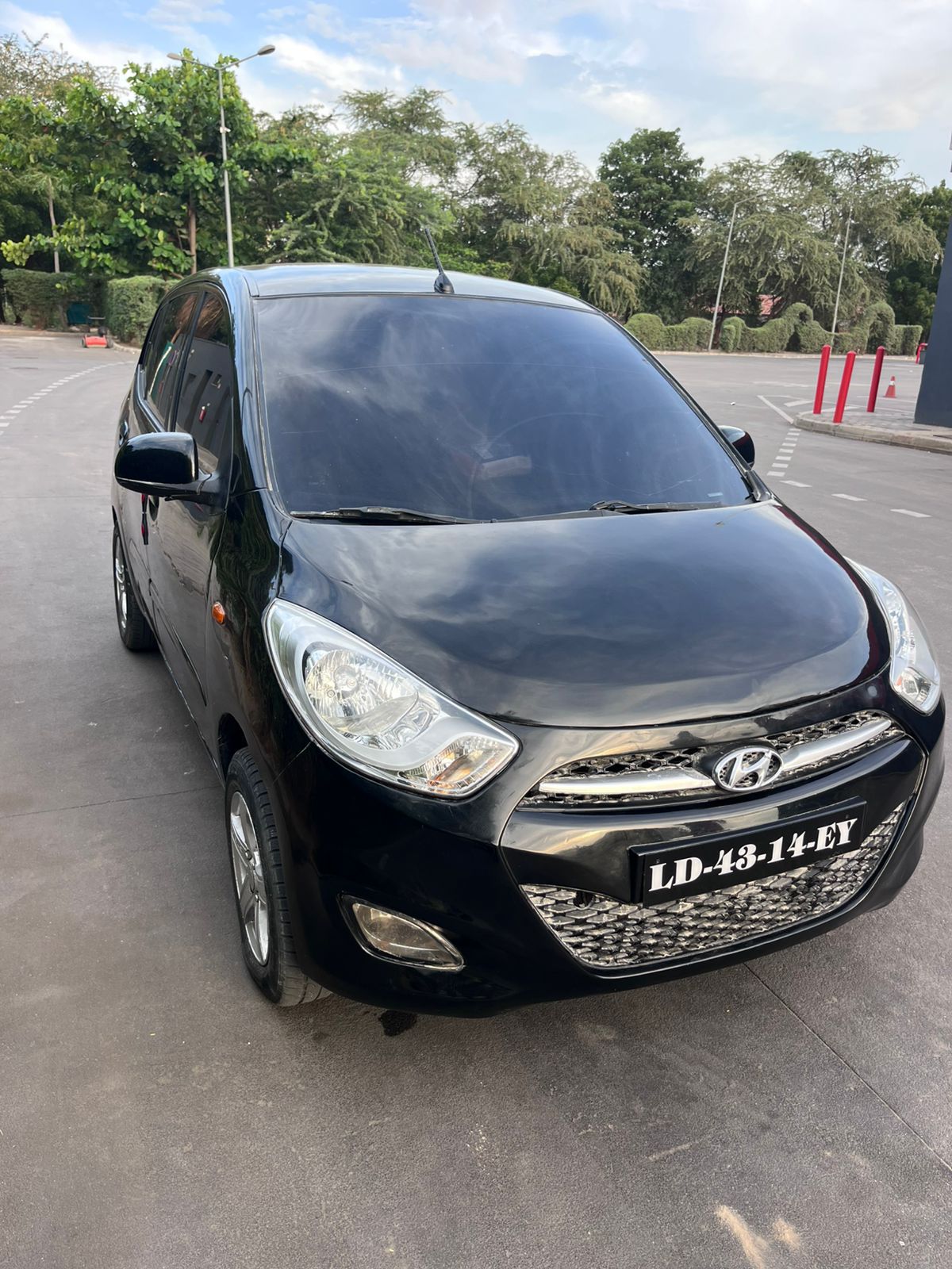 *HYUNDAI i10 1.0*