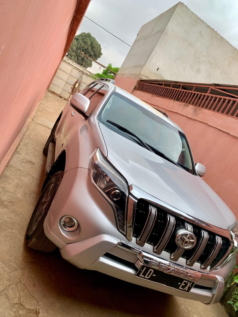 TOYOTA LAND CRUISER PRADO TXL*