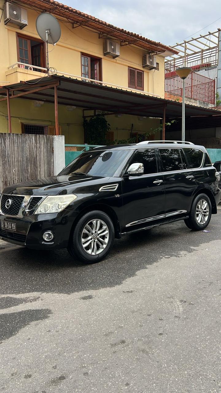 NISSAN PATROL V8 FULL LIMPO