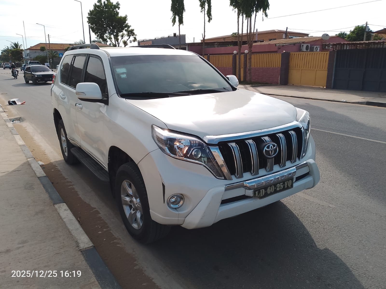 *AMARRO TOYOTA PRADO TXL*